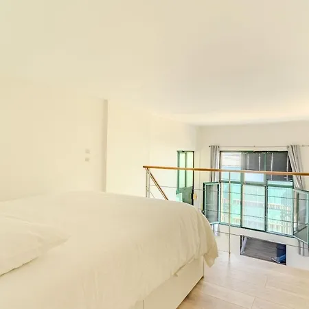 Duplex *